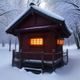 事实核查编辑赵雪，女性，干练短发，认真工作状态